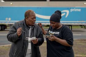 Los trabajadores de Amazon rechazan el sindicato en Nueva York tras la victoria laboral en una instalación separada