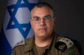 Israel efectúa nueva oleada de ataques contra objetivos de Hezbolá en el sur de Líbano