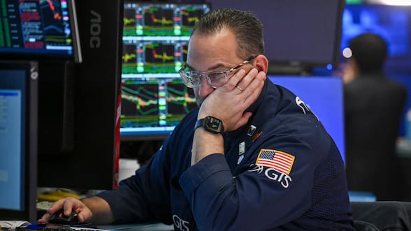 Acciones mundiales se hunden por Medio Oriente y el Ipsa pierde los 10.000 puntos y todo lo ganado en el año