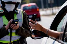 Santiago, Puente Alto y Estación Central son las comunas con más controles preventivos de Carabineros