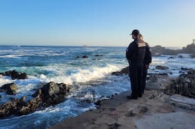 Continúa búsqueda de adolescente perdido en playa de Valparaíso: se suma un buque OPB y sobrevuelo de helicóptero