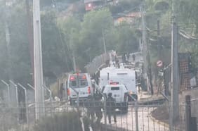 Tres sujetos detenidos tras incidentes en desalojo de toma en Cerro 18 en Lo Barnechea