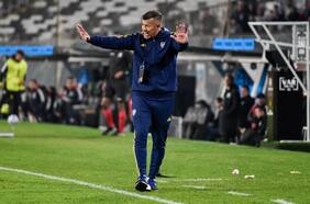 Colo Colo define a su futuro cuerpo técnico: Jorge Almirón toma la delantera para ser el nuevo entrenador del Cacique