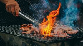 La técnica de los 10 segundos y otros consejos para parrilleros inexpertos