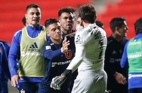 No solo usa los puños para despejar: la lista de peleas de Fernando de Paul