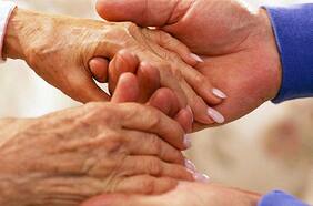 Inédito estudio chileno que duró dos años descubre exitosa terapia para tratar pacientes con párkinson