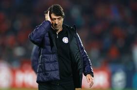 El retorno de Daniel Garnero: así juegan los equipos del nuevo DT de la UC que cortó a Marcelo Díaz en Paraguay