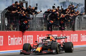 Verstappen gana de forma espectacular en Francia y estira su ventaja sobre Hamilton