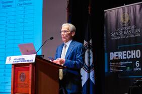 USS debate sobre causas y efectos a 50 años del 11 de septiembre de 1973