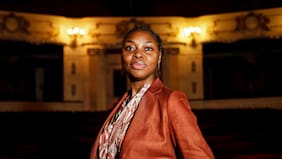 Adriana Bignani Lesca, mezzosoprano: “La violencia que vive Carmen es una historia que se repite hasta el infinito”