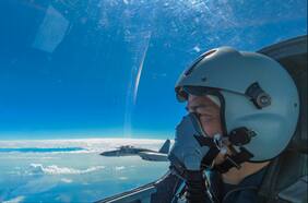 China pone fin a ejercicios militares en torno a Taiwán