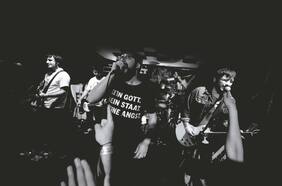 Tenemos Explosivos estrena nuevo disco y anuncia gira por Chile