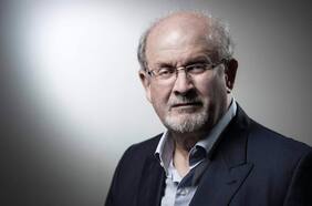 Salman Rushdie, escritor: “Internet y las nuevas formas de comunicación pueden trastornar a la sociedad”