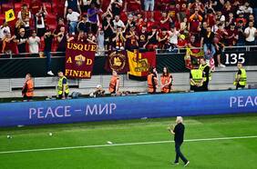 La furia de Mourinho contra el juez Anthony Taylor: “El árbitro parecía español; no tuvo una, sino muchas”