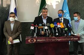 Irán se compromete a cooperar con la Agencia Atómica de la ONU, aliviando la amenaza de las conversaciones nucleares