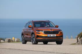 El Škoda Karoq se pone a tono con un renovado diseño