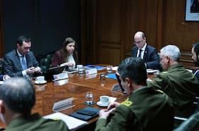 “Esto es delincuencia pura y dura”: Arrau entrega balance del 18-O con 110 detenidos y 14 carabineros lesionados