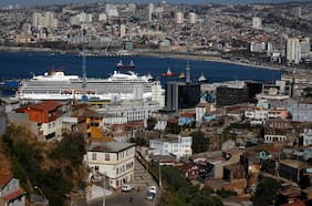 Se inicia la temporada de cruceros en Valparaíso, San Antonio y Punta Arenas: el calendario, los detalles y sus hitos