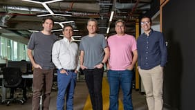 Uber invierte en la chilena Galgo y financiará las motos de sus repartidores en el país en 2027