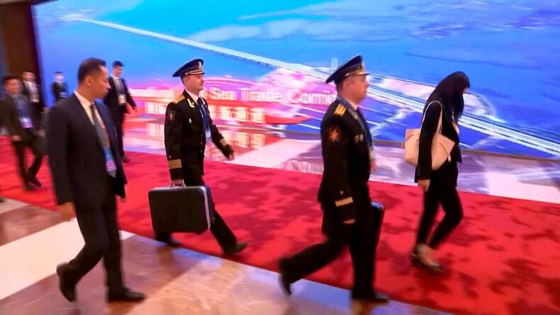 Vladimir Putin's nuclear briefcase