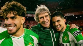 La severa condena de Manuel Pellegrini por los graves incidentes en el derbi entre Sevilla y Betis: “Es lamentable”