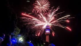Anuncian extensión horaria del Metro de Santiago en la Línea 1 por celebraciones de año nuevo en la Torre Entel