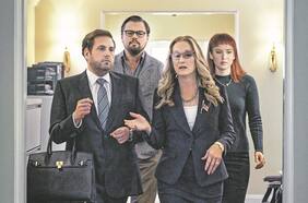 No Miren Arriba: la comedia en la que el fin del mundo empieza en Chile