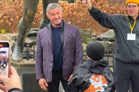 “Nadie va a golpear tan fuerte como la vida”: Sylvester Stallone y el emotivo viral que protagonizó con un niño