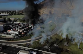 Confirman tres fallecidos y al menos 17 lesionados en explosión e incendio en Renca