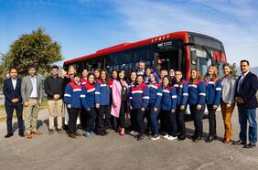 17 mujeres se gradúan de conductoras profesionales del transporte público