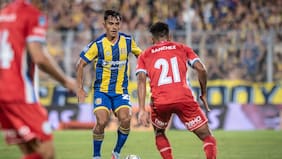 “Nunca jugó de primera”: la ácida crítica de los medios argentinos al debut de Vicente Pizarro en Rosario Central