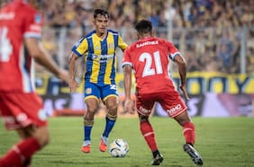 “Nunca jugó de primera”: la ácida crítica de los medios argentinos al debut de Vicente Pizarro en Rosario Central