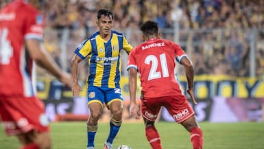 “Nunca jugó de primera”: la ácida crítica de los medios argentinos al debut de Vicente Pizarro en Rosario Central