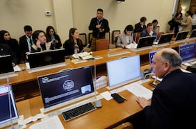 Gobierno afirma que existió apertura al diálogo en debate por proyecto que modifica al SAE pese a críticas de la oposición