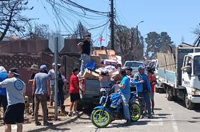 Megaincendios en Valparaíso: Comienza la entrega de ayudas internacionales mientras damnificados exigen más presencia del Estado