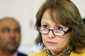 Ministra de Minería no descarta participación de privados en Empresa Nacional del Litio