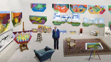La soledad de las piscinas de Hockney (un obituario)