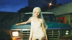Crítica de discos y singles: Lalo Ibeas y Mon Laferte se reinventan; YHWH Nailgun es el último grupo bueno de NY