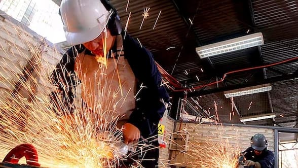 Economía repuntará en segundo semestre tras mejor Imacec de junio, pero proyecciones para el año se ajustan bajo 1,5%