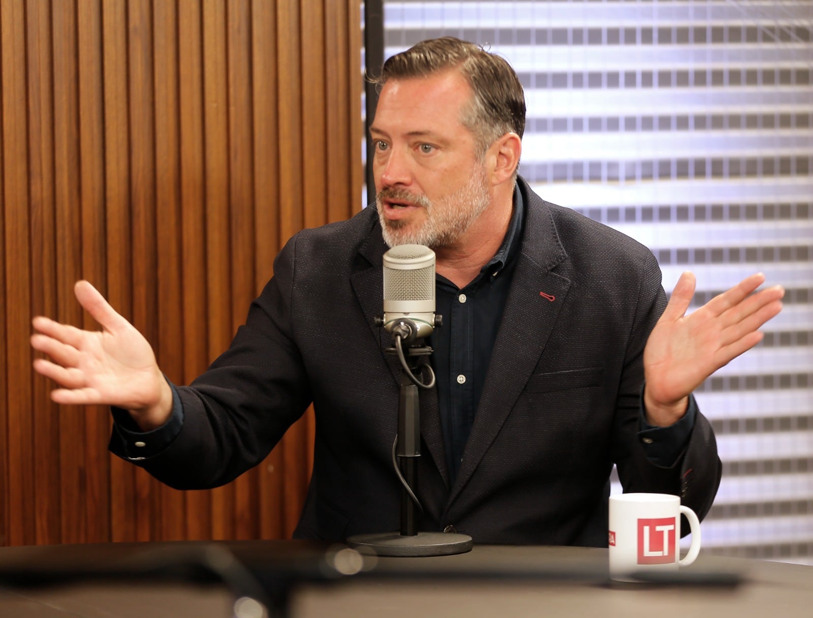 Sichel critica falta de equipos para responder a la emergencia: “Necesitamos que el Estado central haga inversión”