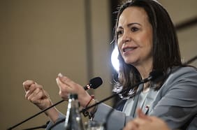 Machado impulsa movilización internacional por presos políticos en Venezuela: hay cuatro convocatorias en Chile
