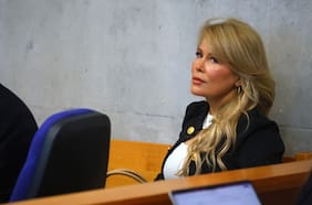 Otro juez se inhabilita en preparación de juicio oral contra Cathy Barriga