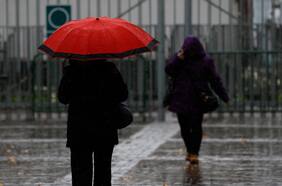 288 personas aisladas, 6 damnificados y 24 viviendas con daños deja sistema frontal en Los Lagos