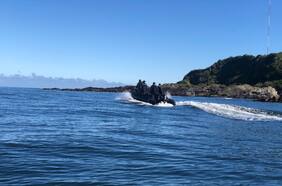 Encuentran lancha “semihundida”: Equipos continúan búsqueda de pescadores artesanales desaparecidos en costas de la Región del Biobío