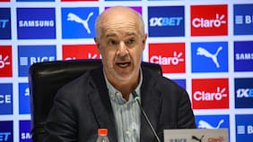 “Tu huella ya está en nuestra historia”: el homenaje de la UC a Juan Tagle en su último día como presidente de Cruzados