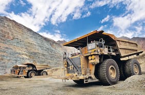Comisión de Medio Ambiente aprueba nacionalizar mineras y terminar concesiones