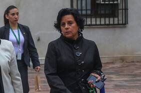 Haydée Rojas, exjefa de prensa de Bachelet, arriba a La Moneda en medio de cuestionamientos al equipo de Boric