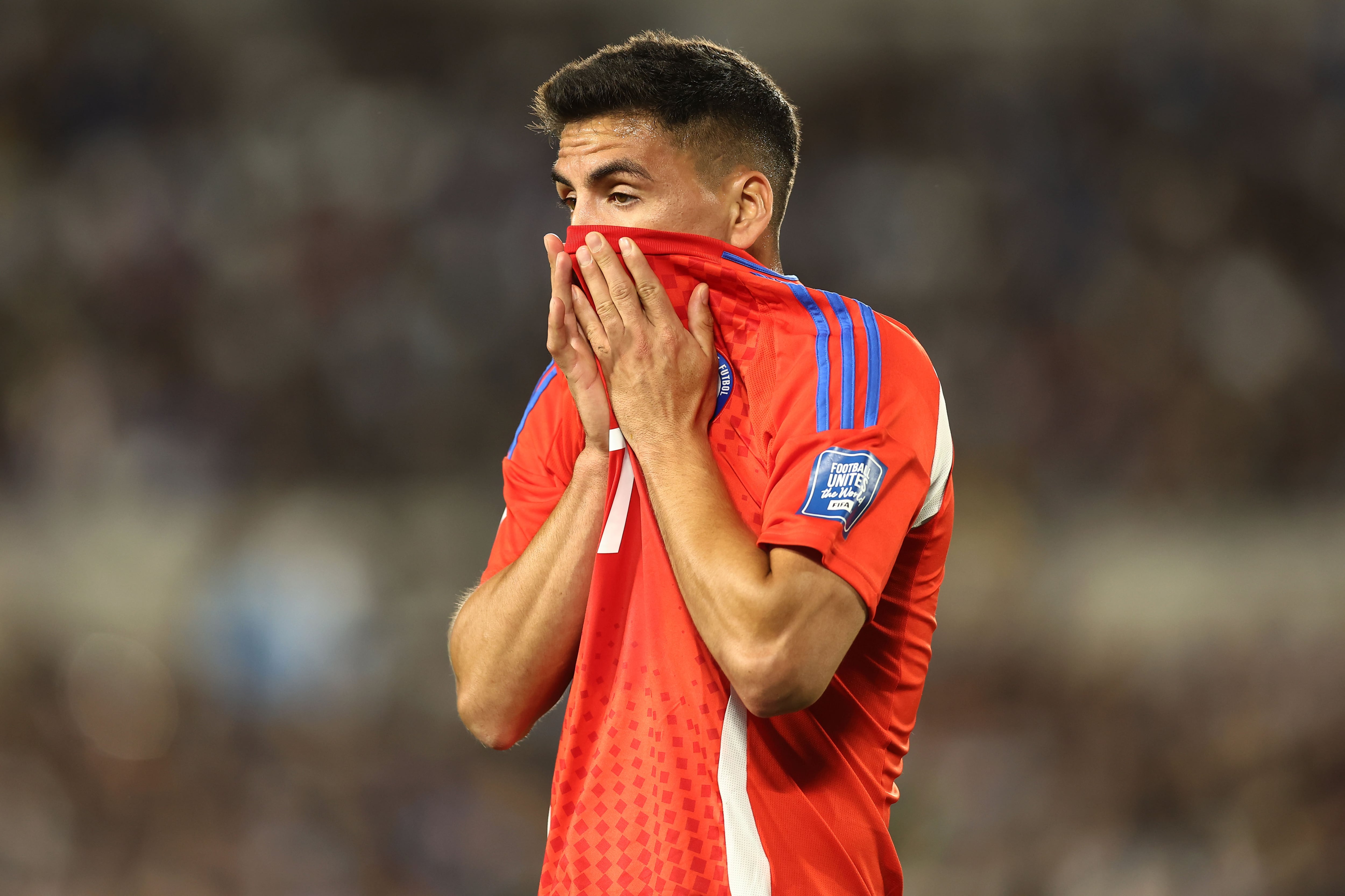 Marcelino Núñez se fue de la Roja.