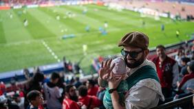 La efusiva celebración del Presidente Boric junto a su hija tras la victoria de Chile en el Mundial Sub-20