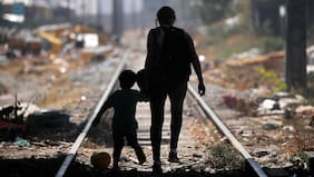 Casen 2024: expertos ponen foco en niñez y mercado laboral como desafíos para la política pública